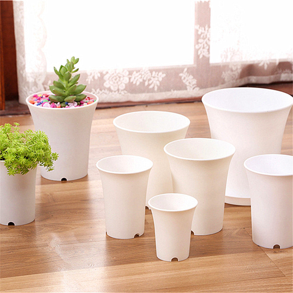 Modern Plastic Flowerpot Set – Lightweight Planters